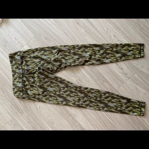 Lululemon workout tights/ leggings